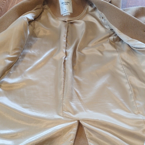 Abercrombie & Fitch Classic Tan Trench Coat - Picture 10 of 14